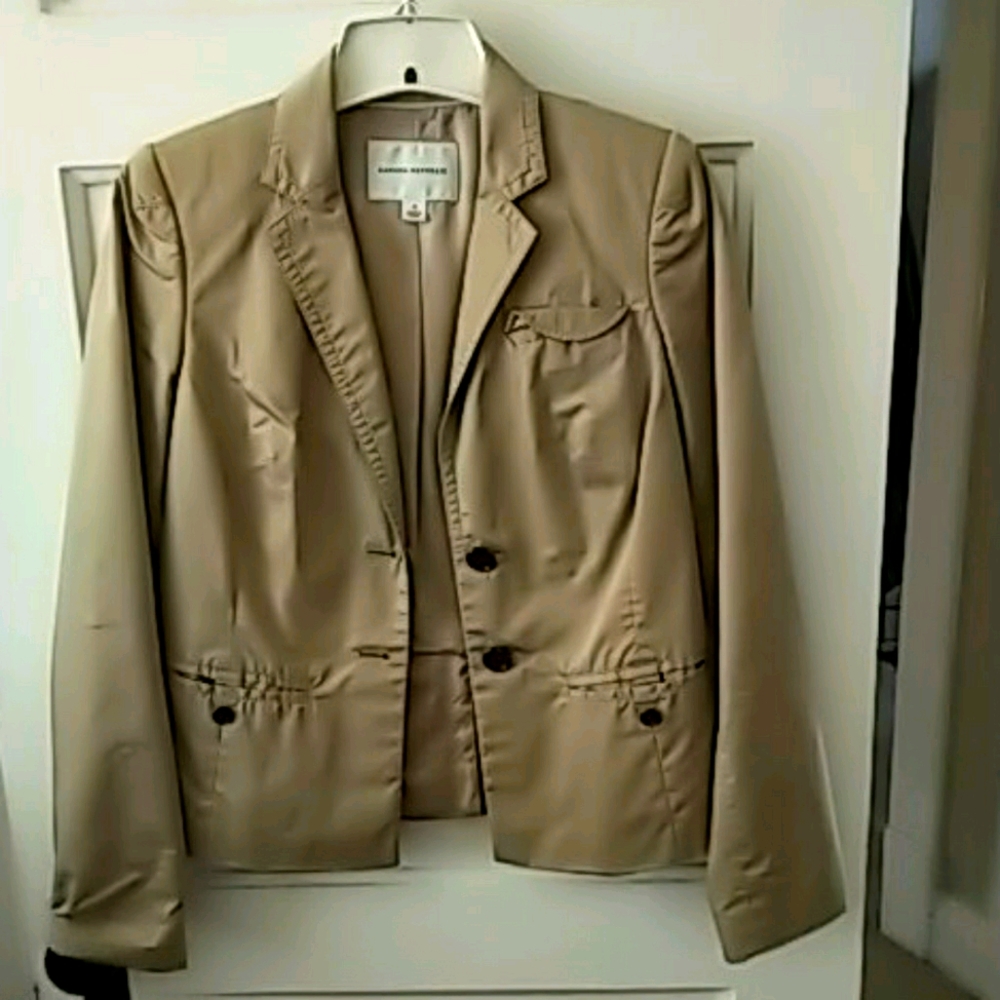 Banana Republic khaki blazer